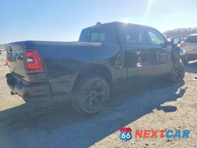 Trzecie zdjęcie samochodu z tyłu: 2025 RAM 1500 BIG HORN VIN:1C6RREFP4SN664426 - miniatura