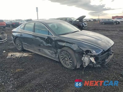Czwarte zdjęcie samochodu z boku: 2023 HYUNDAI SONATA HYBRID VIN:KMHL34JJ5PA054199 - miniatura