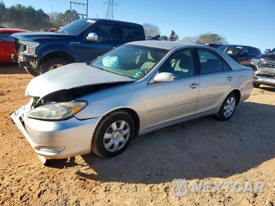 2002 TOYOTA CAMRY LE 4T1BE32K32U075745 - główne zdjęcie licytacji z USA - miniatura