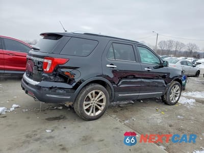 Trzecie zdjęcie samochodu z tyłu: 2018 FORD EXPLORER LIMITED VIN:1FM5K8F82JGC66894 - miniatura
