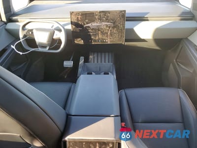 Zdjęcie 8 z 12 samochodu: 2024 TESLA CYBERTRUCK VIN:7G2CEHED7RA033076 - miniatura