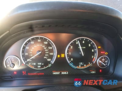 Zdjęcie 9 z 13 samochodu: 2015 BMW X5 XDRIVE50I VIN:5UXKR6C53F0J79330 - miniatura