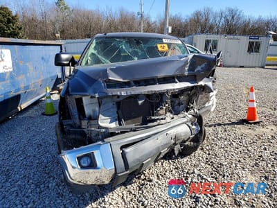 Piąte zdjęcie samochodu w środku: 2019 TOYOTA TUNDRA CREWMAX SR5 VIN:5TFDY5F16KX803347 - miniatura