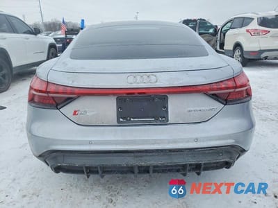 Zdjęcie 6 z 11 samochodu: 2024 AUDI RS E-TRON GT VIN:WAUAHBFW5R7901743 - miniatura