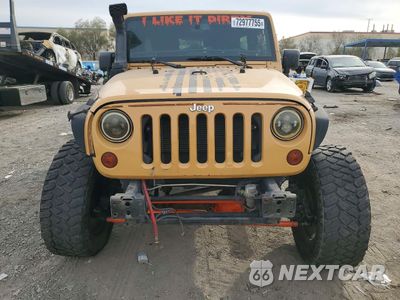 Piąte zdjęcie samochodu w środku: 2013 JEEP WRANGLER UNLIMITED SPORT VIN:1C4BJWDG8DL674515 - miniatura