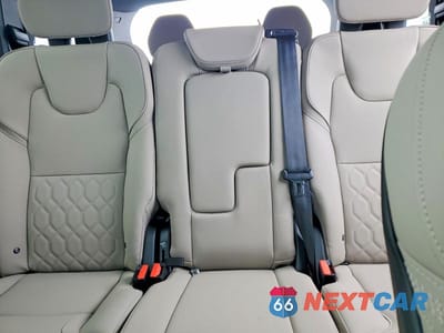 Zdjęcie 10 z 13 samochodu: 2026 VOLVO XC90 CORE VIN:YV4062PJXT1474039 - miniatura