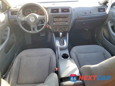 Zdjęcie 8 z 11 samochodu: 2013 VOLKSWAGEN JETTA BASE VIN:3VW2K7AJ8DM430930 - miniatura