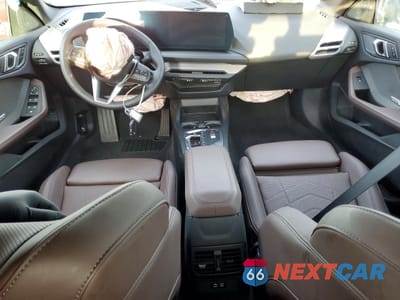 Zdjęcie 8 z 12 samochodu: 2025 BMW 228XI VIN:WBA23GG0XS7T16883 - miniatura