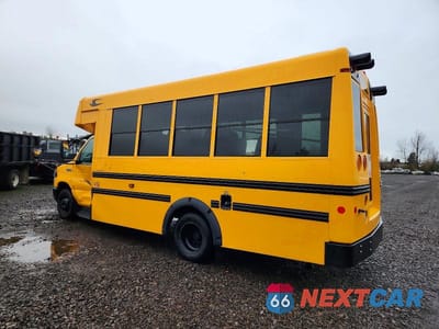 Trzecie zdjęcie samochodu z tyłu: 2025 FORD E450 SCHOOL BUS VIN:1FDFE4FN0SDD04359 - miniatura