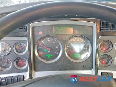 Zdjęcie 8 z 10 samochodu: 2017 KENWORTH CONSTRUCTION T400 VIN:3BKBA28X0HF158957 - miniatura