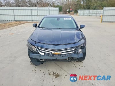 Piąte zdjęcie samochodu w środku: 2018 CHEVROLET IMPALA LT VIN:1G1105S3XJU142609 - miniatura