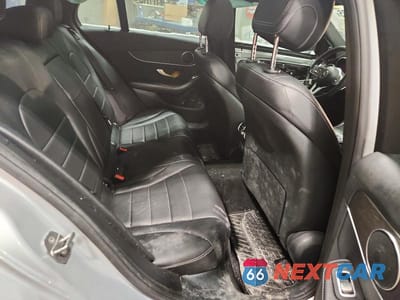 Zdjęcie 10 z 12 samochodu: 2021 MERCEDES-BENZ C 300 4MATIC VIN:W1KWH8EB8MG073941 - miniatura