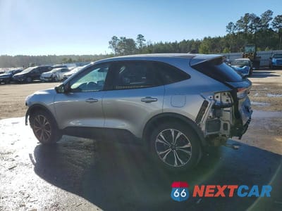 Drugie zdjęcie samochodu z przodu: 2022 FORD ESCAPE SE VIN:1FMCU0G68NUA90411 - miniatura
