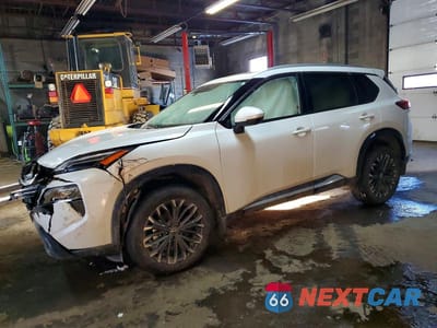 2025 NISSAN ROGUE PLATINUM JN8BT3DD2SW471649 - główne zdjęcie licytacji z USA - miniatura