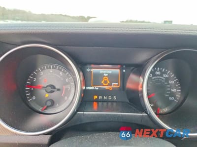 Zdjęcie 9 z 12 samochodu: 2020 FORD MUSTANG VIN:1FA6P8TH3L5185857 - miniatura