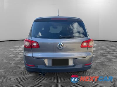 Zdjęcie 9 z 10 samochodu: 2011 VOLKSWAGEN TIGUAN S VIN:WVGCV7AX1BW502417 - miniatura