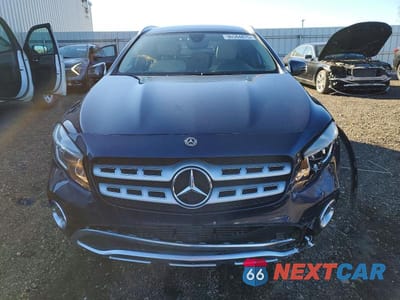 Piąte zdjęcie samochodu w środku: 2018 MERCEDES-BENZ GLA 250 4MATIC VIN:WDCTG4GB8JJ489342 - miniatura