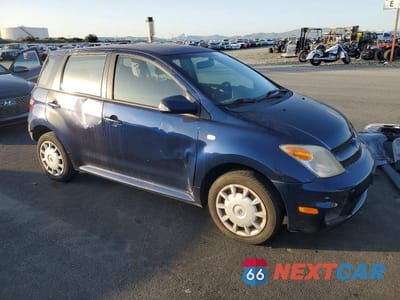 Czwarte zdjęcie samochodu z boku: 2006 TOYOTA SCION XA VIN:JTKKT624X65011871 - miniatura