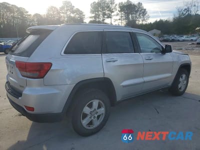 Trzecie zdjęcie samochodu z tyłu: 2012 JEEP GRAND CHEROKEE LAREDO VIN:1C4RJFAG1CC199095 - miniatura