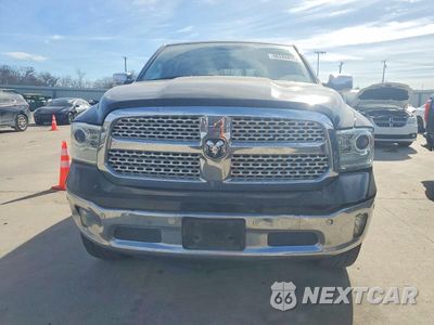 Piąte zdjęcie samochodu w środku: 2017 RAM 1500 LARAMIE VIN:1C6RR7NT5HS619127 - miniatura