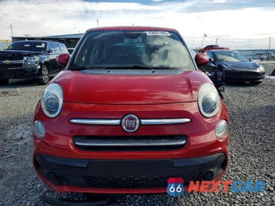 Piąte zdjęcie samochodu w środku: 2018 FIAT 500L POP VIN:ZFBCFAAH5JZ041231 - miniatura