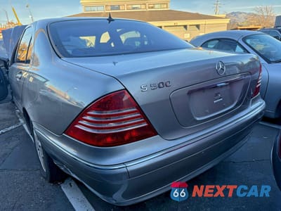 Trzecie zdjęcie samochodu z tyłu: 2003 MERCEDES-BENZ S 500 VIN:WDBNG75J23A339545 - miniatura