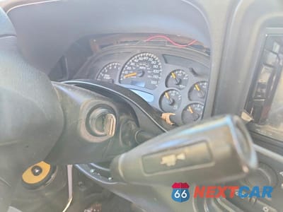 Zdjęcie 9 z 12 samochodu: 2004 GMC NEW SIERRA K1500 VIN:1GTEK19T84Z281923 - miniatura