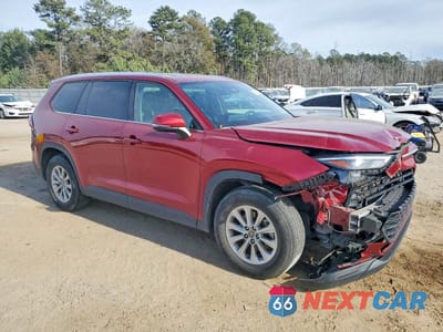 Czwarte zdjęcie samochodu z boku: 2024 TOYOTA GRAND HIGHLANDER XLE VIN:5TDAAAA52RS005762 - miniatura