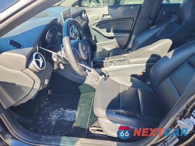 Zdjęcie 7 z 11 samochodu: 2015 MERCEDES-BENZ CLA 250 VIN:WDDSJ4EB0FN215046 - miniatura