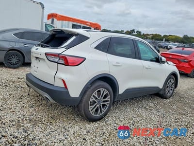 Trzecie zdjęcie samochodu z tyłu: 2022 FORD ESCAPE SEL VIN:1FMCU0H67NUB78283 - miniatura
