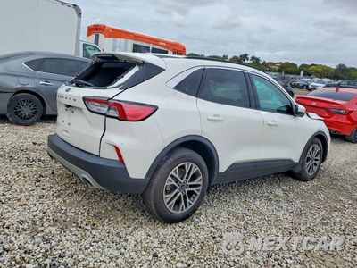 Trzecie zdjęcie samochodu z tyłu: 2022 FORD ESCAPE SEL VIN:1FMCU0H67NUB78283 - miniatura