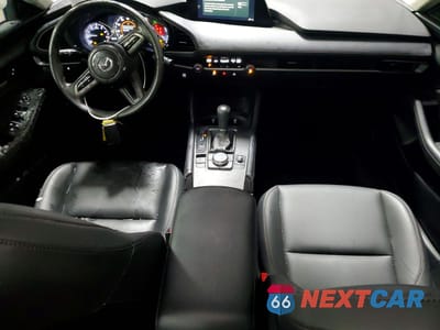 Zdjęcie 8 z 12 samochodu: 2023 MAZDA 3 SELECT VIN:3MZBPABM1PM357640 - miniatura
