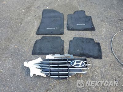 Zdjęcie 12 z 14 samochodu: 2023 HYUNDAI SONATA HYBRID VIN:KMHL24JJ0PA077649 - miniatura