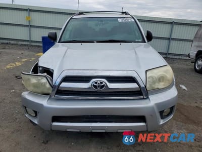 Piąte zdjęcie samochodu w środku: 2007 TOYOTA 4RUNNER SR5 VIN:JTEBU14R870127788 - miniatura