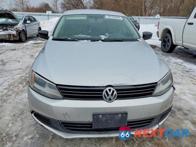 Piąte zdjęcie samochodu w środku: 2011 VOLKSWAGEN JETTA BASE VIN:3VW2K7AJ4BM397843 - miniatura