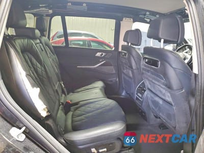 Zdjęcie 10 z 13 samochodu: 2025 BMW X7 XDRIVE40I VIN:5UX23EM04S9W58165 - miniatura