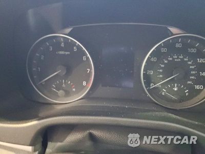 Zdjęcie 9 z 12 samochodu: 2018 HYUNDAI ELANTRA SE VIN:KMHD74LF2JU679067 - miniatura