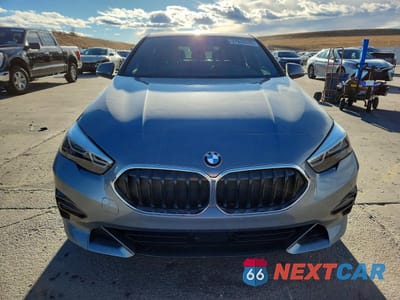 Piąte zdjęcie samochodu w środku: 2022 BMW 228XI VIN:WBA73AK02N7K38887 - miniatura