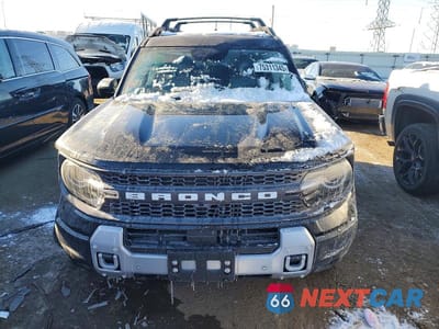 Piąte zdjęcie samochodu w środku: 2025 FORD BRONCO SPORT BADLANDS VIN:3FMCR9DA8SRE80703 - miniatura