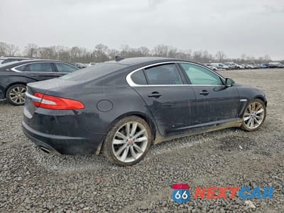 Trzecie zdjęcie samochodu z tyłu: 2015 JAGUAR XF 3.0 SPORT VIN:SAJWA0F76F8U64563 - miniatura
