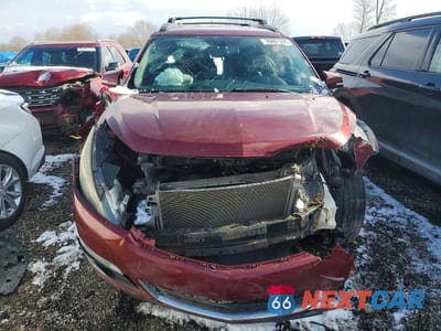 Piąte zdjęcie samochodu w środku: 2015 CHEVROLET TRAVERSE LT VIN:1GNKRGKD5FJ295002 - miniatura