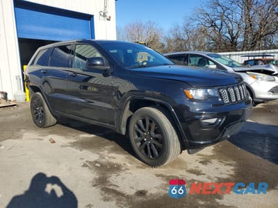 Czwarte zdjęcie samochodu z boku: 2022 JEEP GRAND CHEROKEE LAREDO E VIN:1C4RJFAG9NC113910 - miniatura