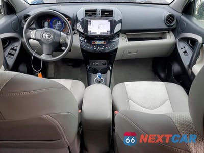 Zdjęcie 8 z 13 samochodu: 2013 TOYOTA RAV4 EV VIN:2T3YL4DV2DW001708 - miniatura
