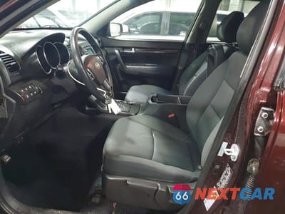 Zdjęcie 7 z 13 samochodu: 2012 KIA SORENTO LX VIN:5XYKTCA66CG230953 - miniatura