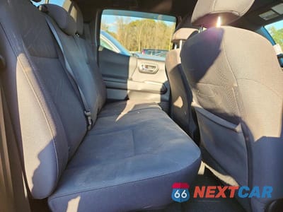 Zdjęcie 10 z 13 samochodu: 2018 TOYOTA TACOMA DOUBLE CAB VIN:3TMDZ5BN9JM038905 - miniatura