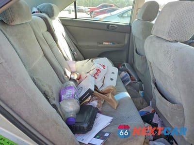 Zdjęcie 10 z 11 samochodu: 2004 TOYOTA CAMRY LE VIN:4T1BE32K14U303826 - miniatura