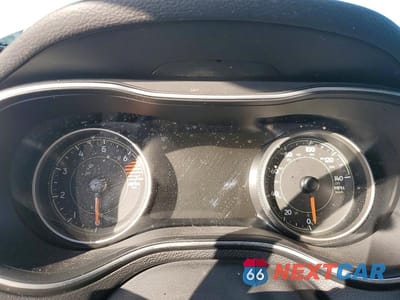 Zdjęcie 9 z 12 samochodu: 2019 JEEP CHEROKEE LIMITED VIN:1C4PJLDB8KD123243 - miniatura