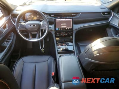 Zdjęcie 8 z 12 samochodu: 2024 JEEP GRAND CHEROKEE L LIMITED VIN:1C4RJKBGXR8593603 - miniatura