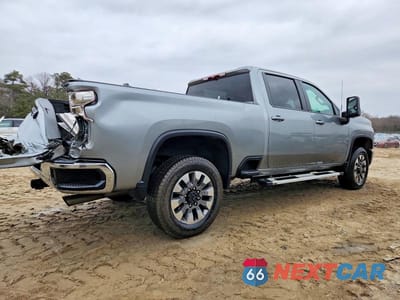 Trzecie zdjęcie samochodu z tyłu: 2025 CHEVROLET SILVERADO K2500 HEAVY DUTY LT VIN:2GC4KNE73S1139660 - miniatura