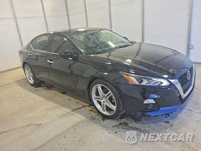 Czwarte zdjęcie samochodu z boku: 2020 NISSAN ALTIMA PLATINUM VIN:1N4AL4FV3LN311540 - miniatura